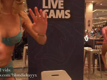 hot cam girl blondiekayy image #2286495