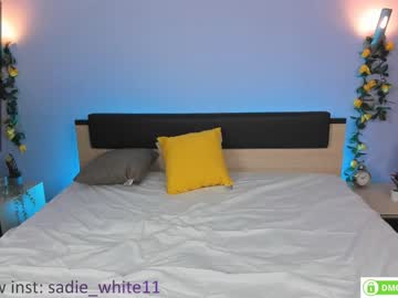 hot cam girl foxhilary image #1642719