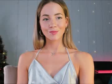 hot cam girl emmi_rosee image #3994139