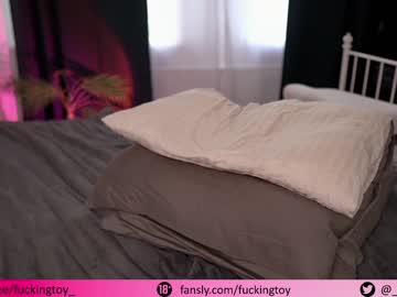 hot cam girl fuckingtoy_ image #1615944