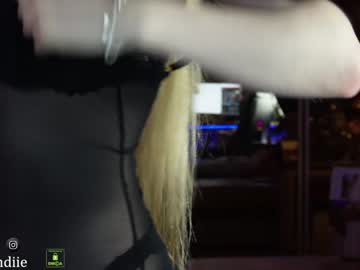 hot cam girl bestblondiiecb image #3966159