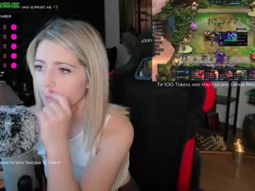 hot cam girl kimilee22 image #1410075