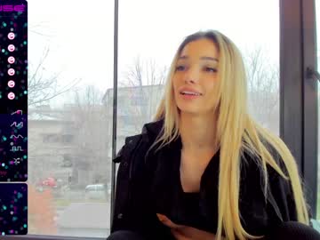 hot cam girl sassyt33n image #2679275
