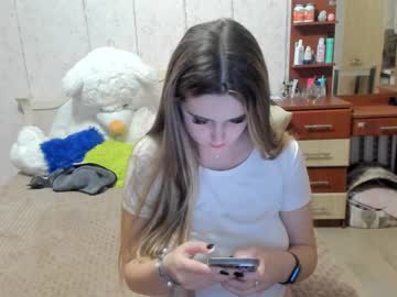 hot cam girl emmika_ image #1840266