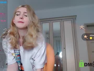 hot cam girl small_blondee image #2277647