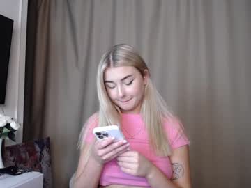 hot cam girl cute18cute image #2379115