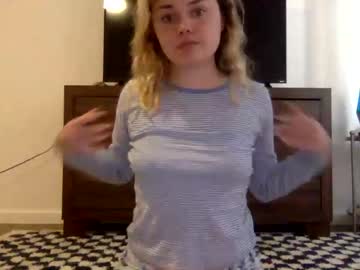 hot cam girl cassidyyqueen image #2901031