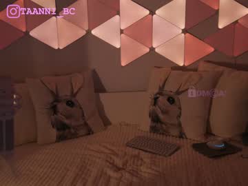 hot cam girl taanni_bc image #3833129