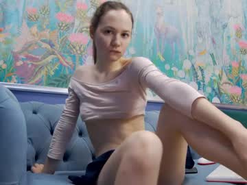 hot cam girl kriskras__ image #3734632