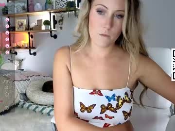 hot cam girl sultrysnow69 image #3411878