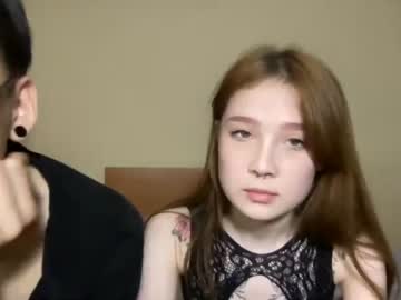 hot cam couple lolasava_li image #2589883