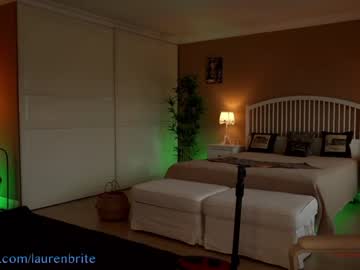 hot cam girl laurenbrite image #2083125