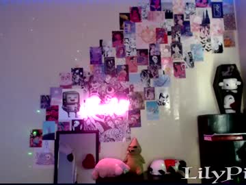 hot cam girl lilypixel image #3416476
