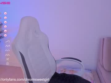 hot cam girl dreamsweetgirl image #2667235