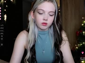 hot cam girl small_blondee image #3952573