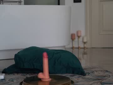 hot cam girl layanaqueen image #3227376