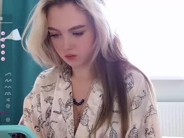 hot cam girl small_blondee image #3566570