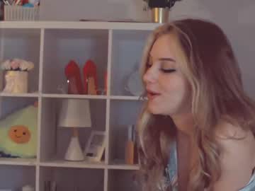 hot cam girl mia_milagros image #828039