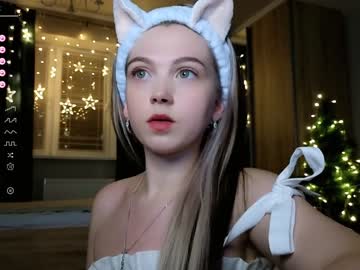 hot cam girl small_blondee image #3885487