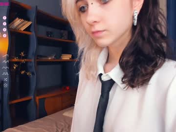 hot cam girl deliaderrick image #4492138