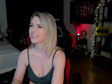 hot cam girl kimilee22 image #3386005