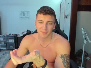 hot cam couple cowsgomoo101 image #2234765
