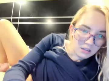 hot cam girl mariah95 image #401913