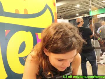 hot cam couple honeyand_thebear image #37198
