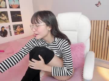 hot cam girl little_effy18 image #2977472