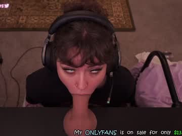 hot cam girl evelynpiers image #2772624