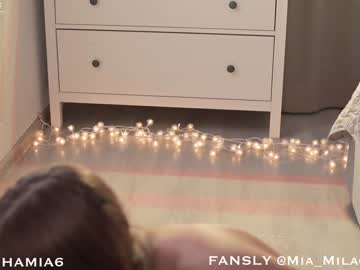 hot cam girl mia_milagros image #1918744