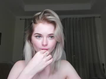 yuppiyulia hot cam