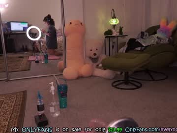 hot cam girl evelynpiers image #2649334