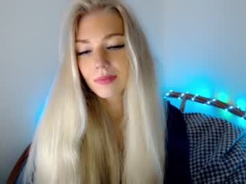 hot cam girl pervyblonde image #1260316