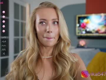 hot cam girl vika54784 image #4400881