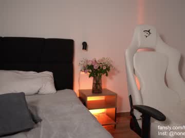 hot cam girl aria_diaz image #4539694