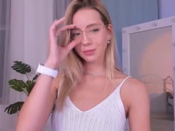 hot cam girl emmi_rosee image #327496