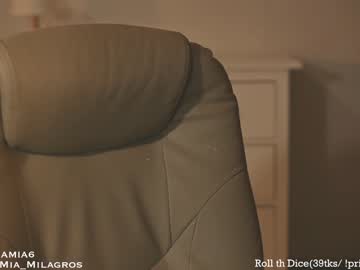 hot cam girl mia_milagros image #2543615