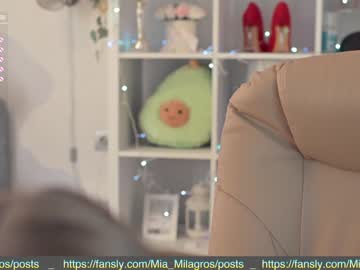 hot cam girl mia_milagros image #1431317