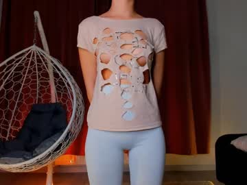 hot cam girl emilybatee image #2652497