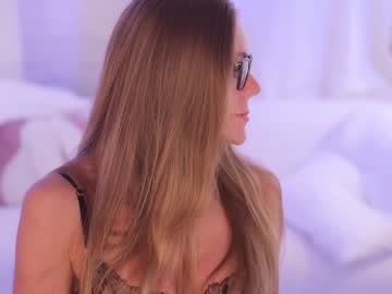 hot cam girl eva_fashionista image #3069222