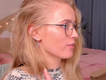hot cam girl linellali image #1735521