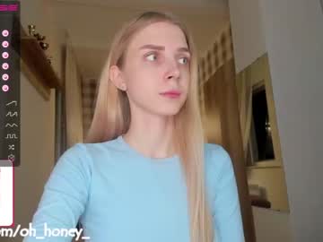 hot cam girl oh_honey_ image #2237950