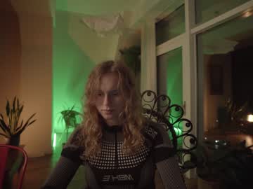 hot cam girl chillwithkira image #520127