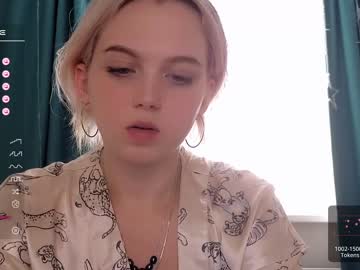 hot cam girl small_blondee image #3471714