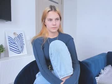 hot cam girl vibe_house image #4652030
