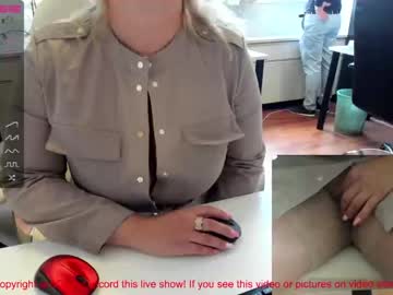 hot cam couple milf_viktoria image #1697025