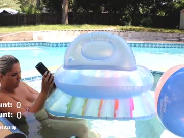 hot cam girl milavalentinax image #1338948