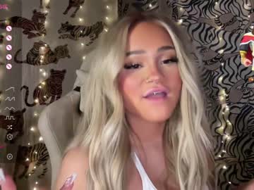hot cam girl ari_02 image #3733964
