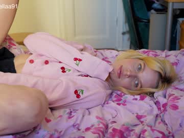 hot cam girl ellaa91 image #2980541